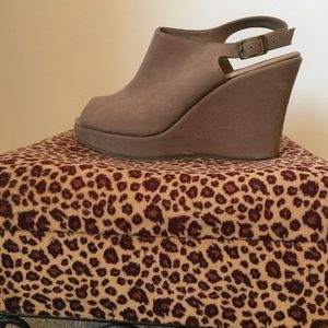 Cordani Womens wedgies made in Italy